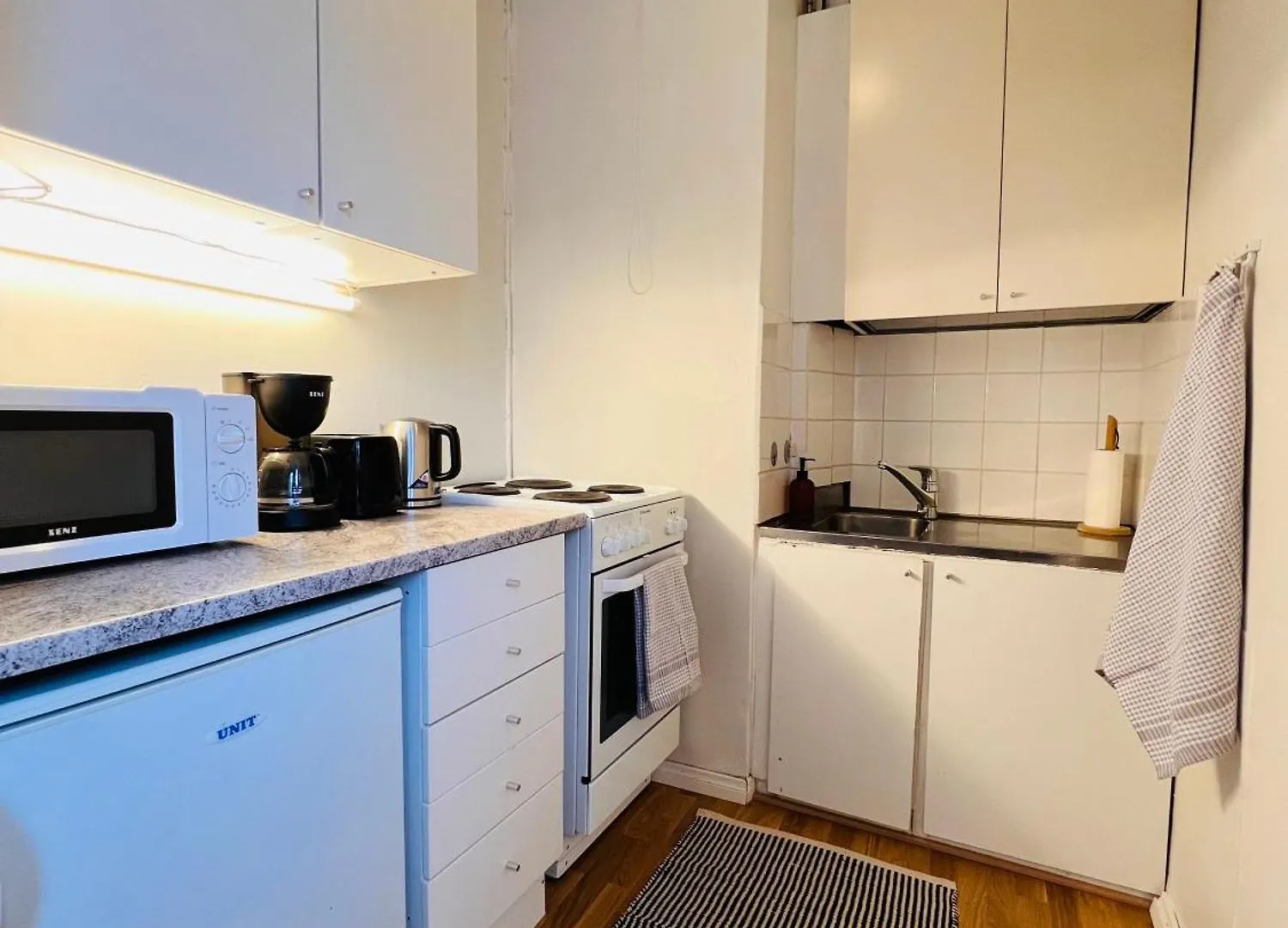 Your Chic Vibrant Airbnb Хельсинки Отель типа 